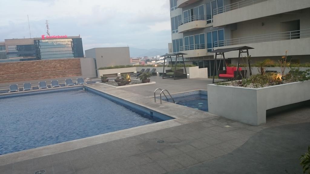 Aparthotel Torres Paseo Colon Apartamento à San José Chambre photo