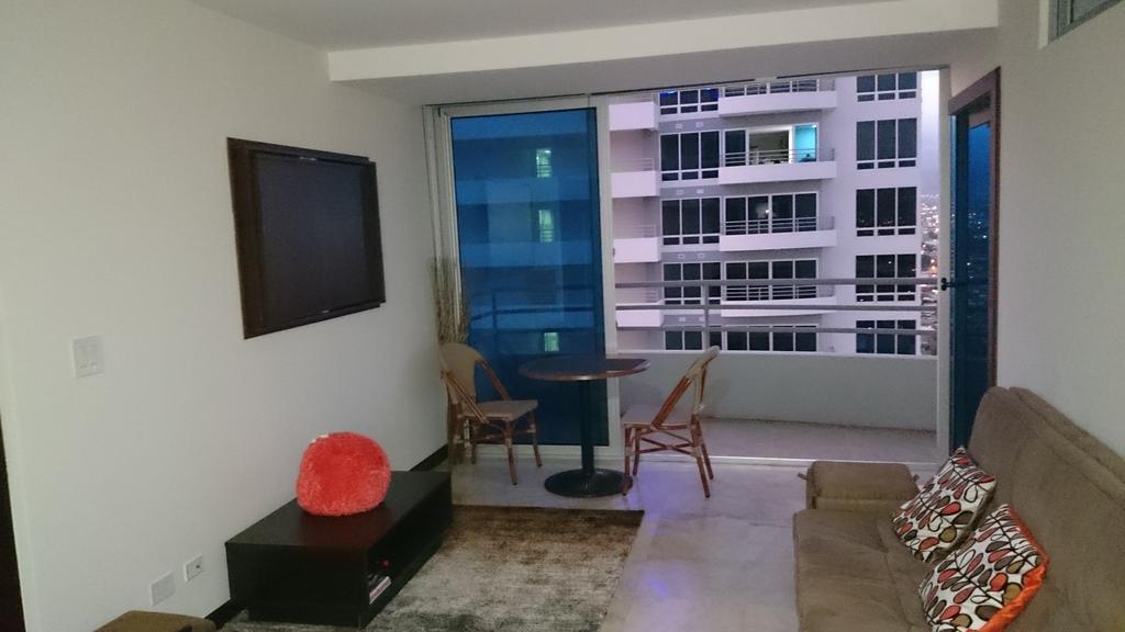 Aparthotel Torres Paseo Colon Apartamento à San José Chambre photo